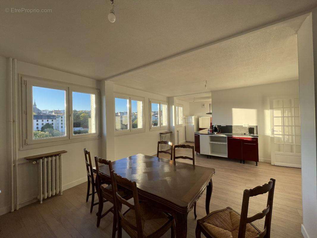 Appartement à AURILLAC