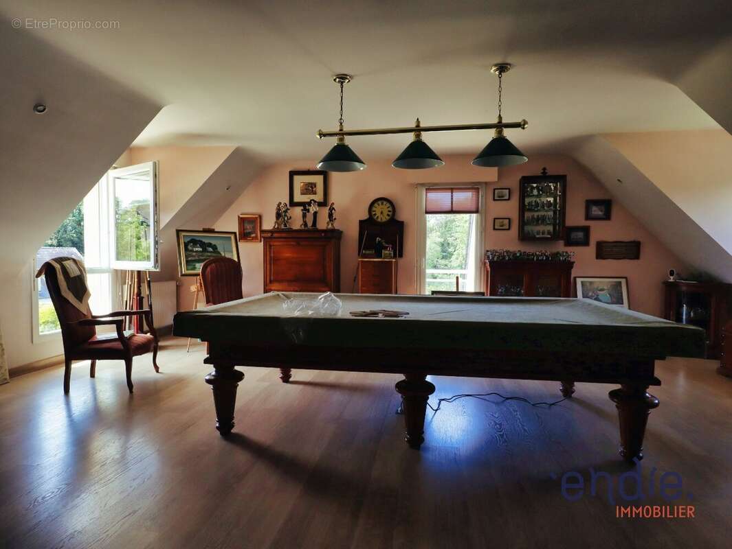 Maison familiale de caractère avec vie de plain-pied et sous-sol complet - photo 12