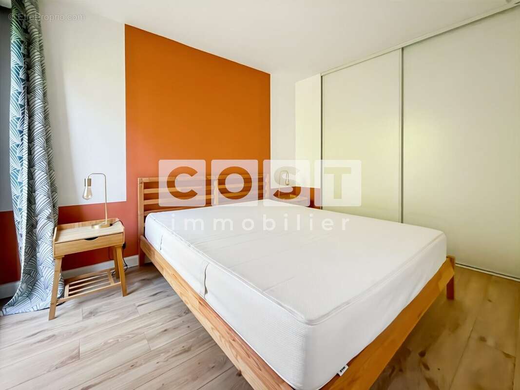 Appartement à COLOMBES