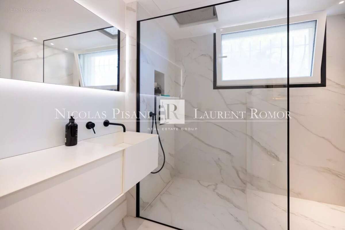 Appartement à VILLEFRANCHE-SUR-MER
