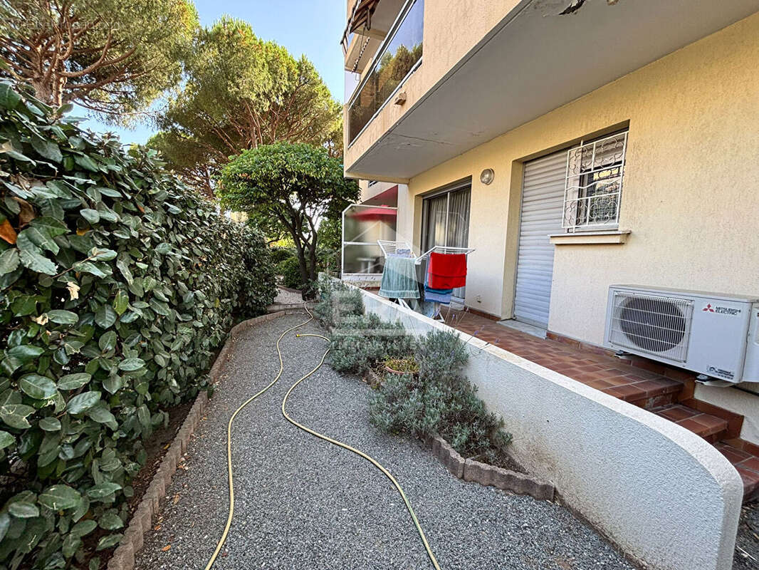Appartement à FREJUS