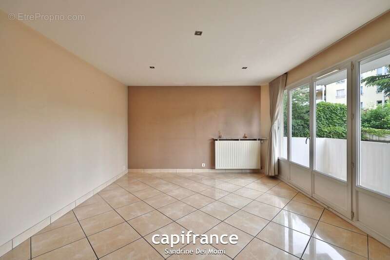 Appartement à TASSIN-LA-DEMI-LUNE
