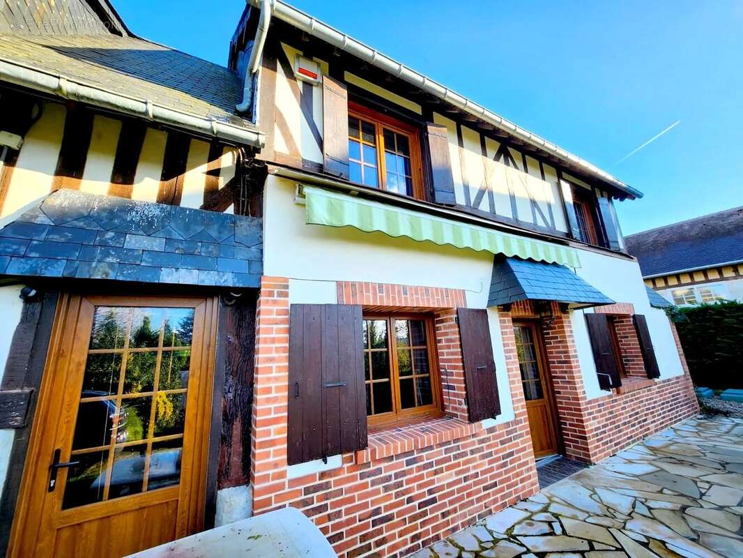 Maison à MANNEVILLE-LA-PIPARD