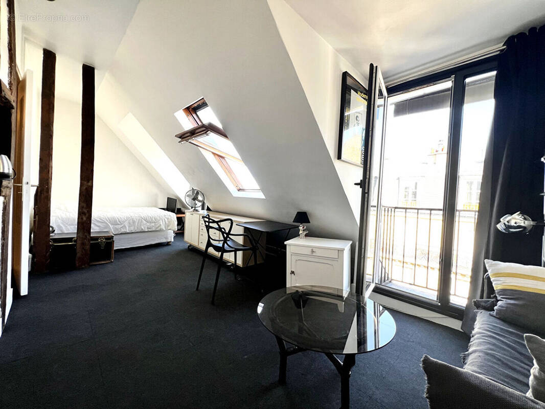 Appartement à PARIS-7E