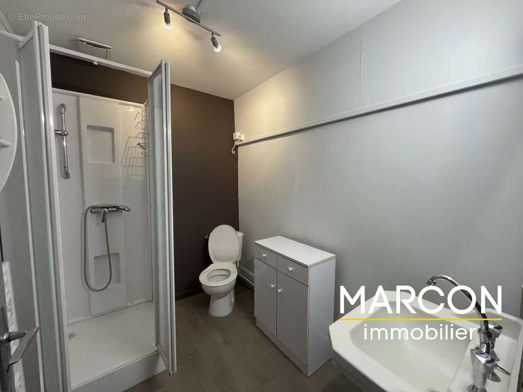 Maison à SAINT-PIERRE-DE-FURSAC