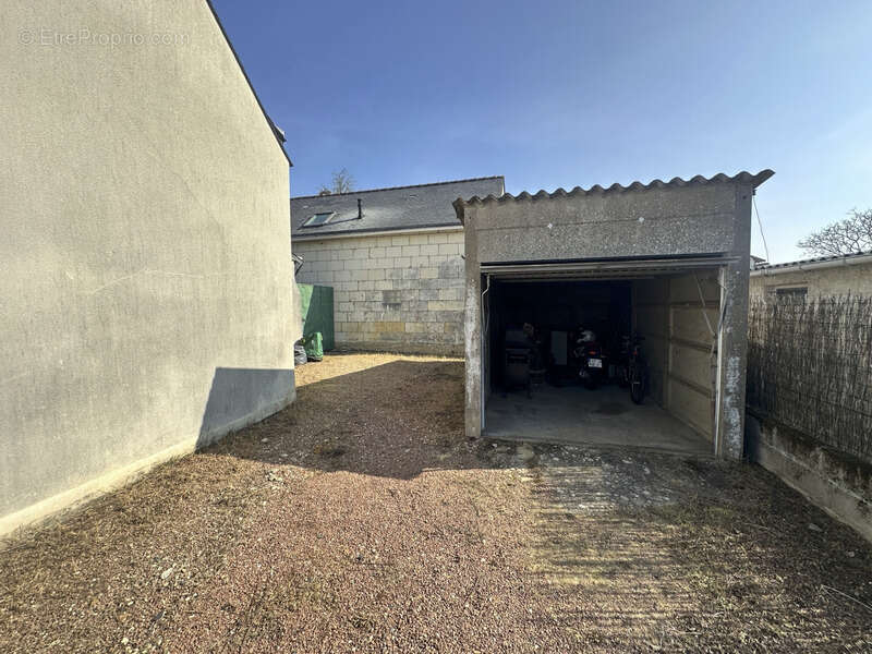 Maison à LONGUE-JUMELLES