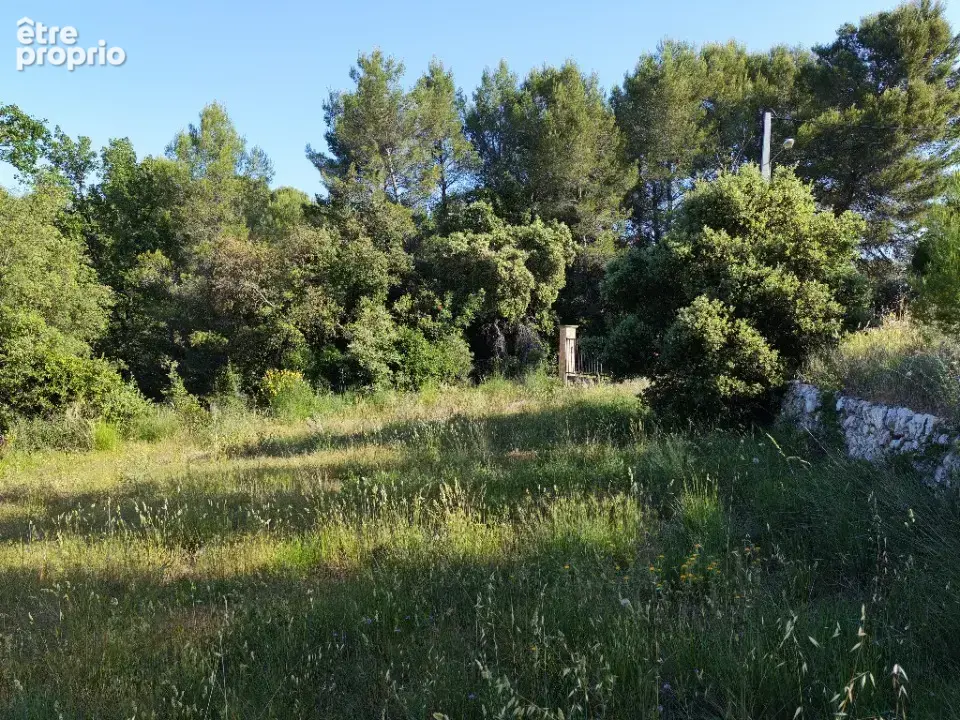 Terrain 677 m² à Lorgues  - photo 3