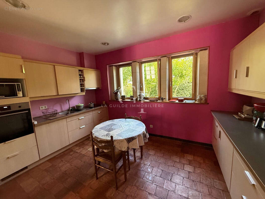 Maison 271 m² à Les Rosiers-Sur-Loire  - photo 5