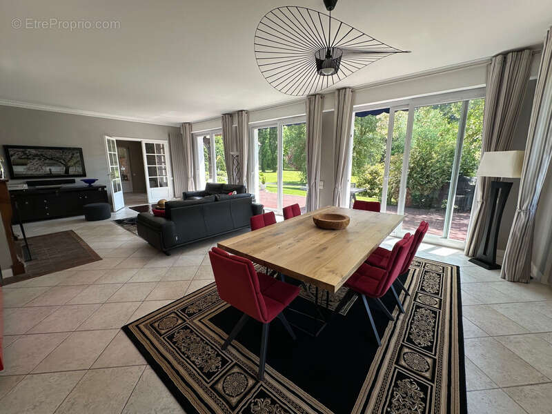 Maison à MONTFORT-SUR-RISLE