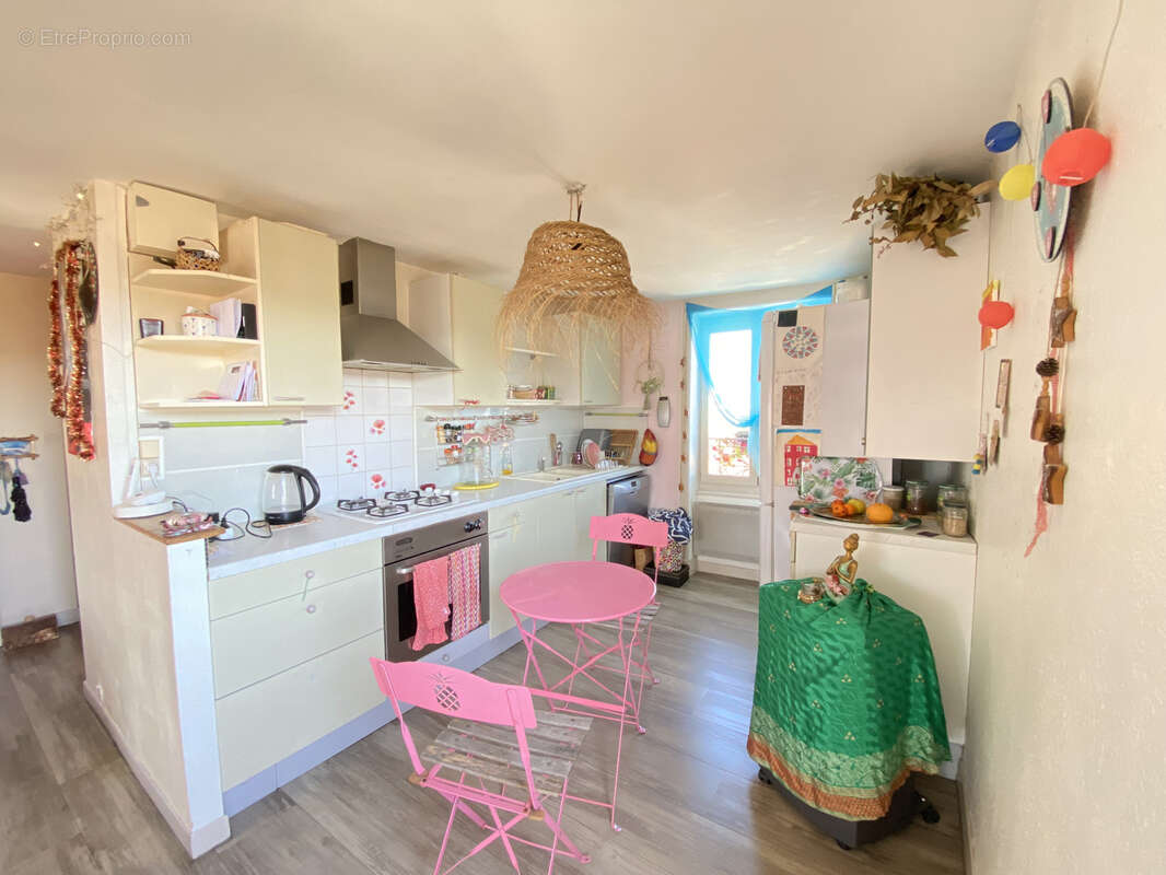 Appartement à THURINS