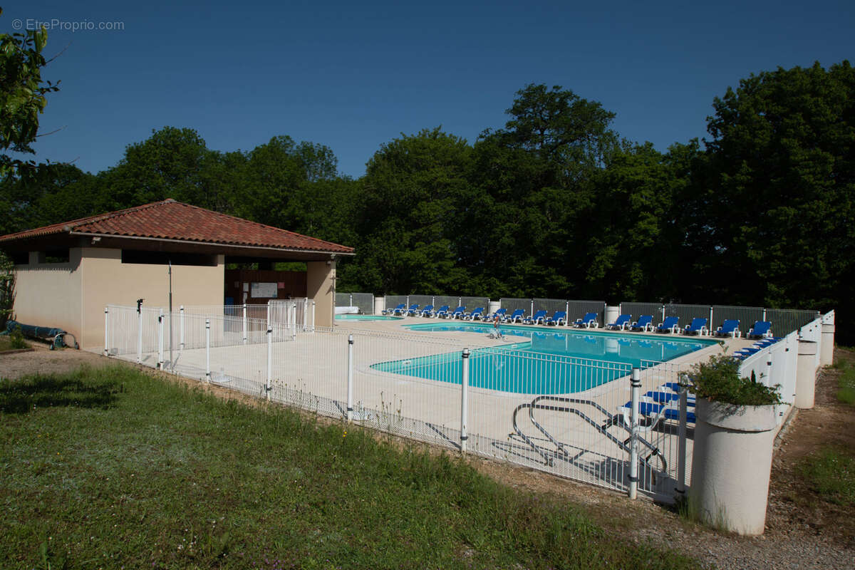 Maison à LACAPELLE-MARIVAL