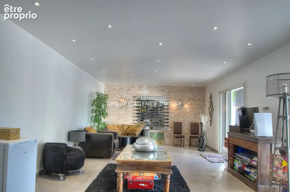Villa saint raphael valescure 279m² avec piscine  proche des golfs - photo 12