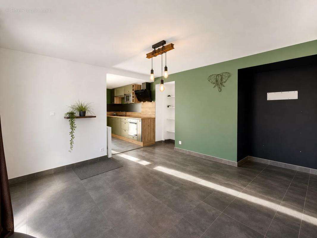 Maison de 4 pièces de 81 m² à Pussay - photo 3