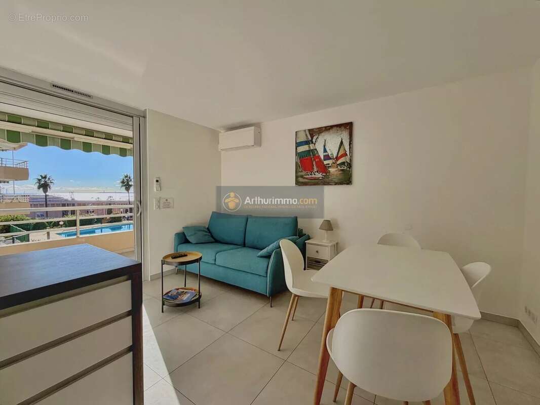 Appartement à SAINT-RAPHAEL