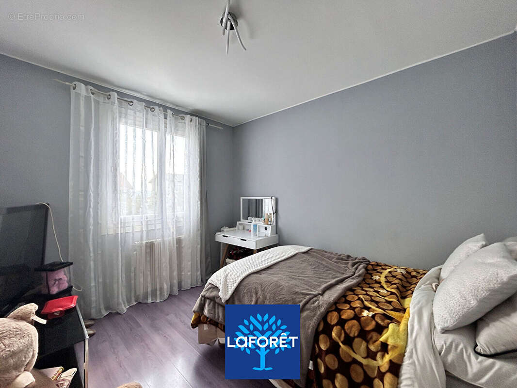 Maison à SAINT-LAURENT-DE-MURE