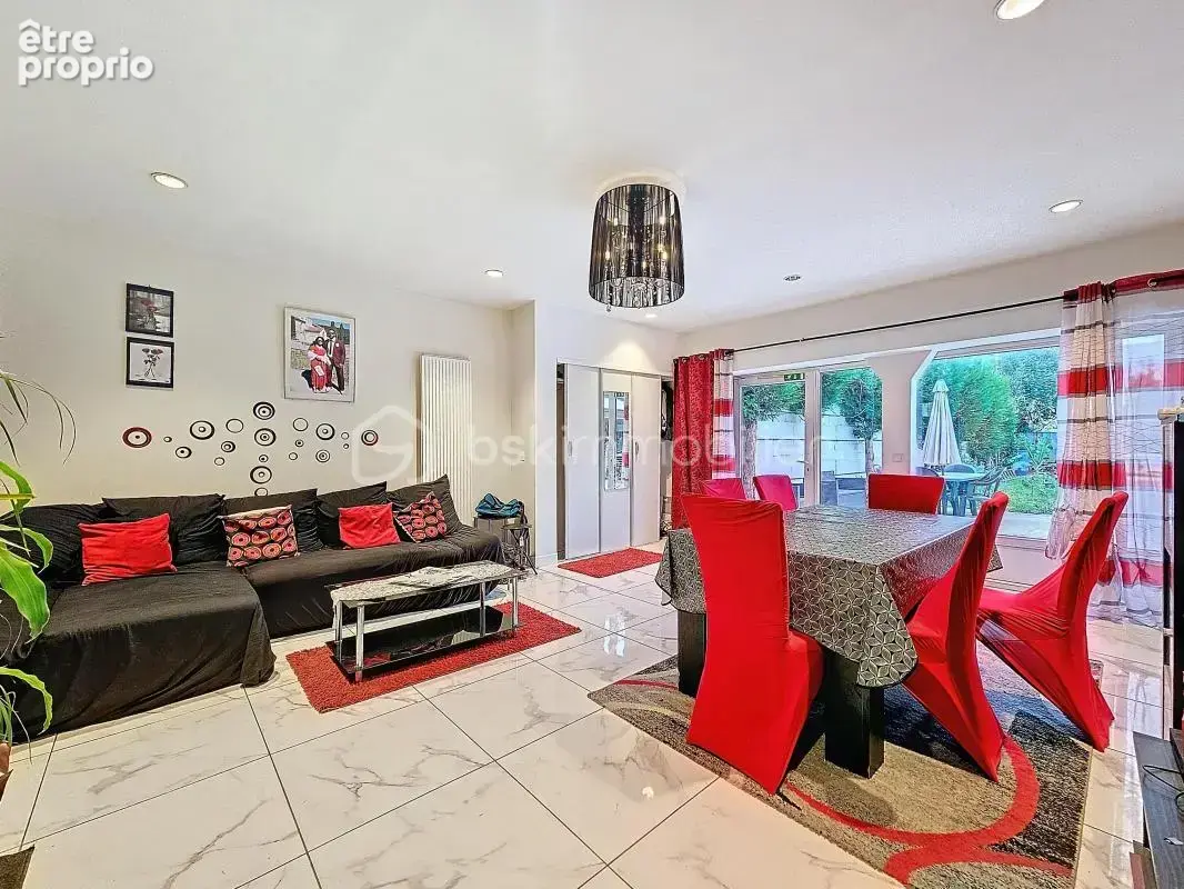 Maison de 5 pièces avec 3 chambres et sa dépendance meublée - photo 5
