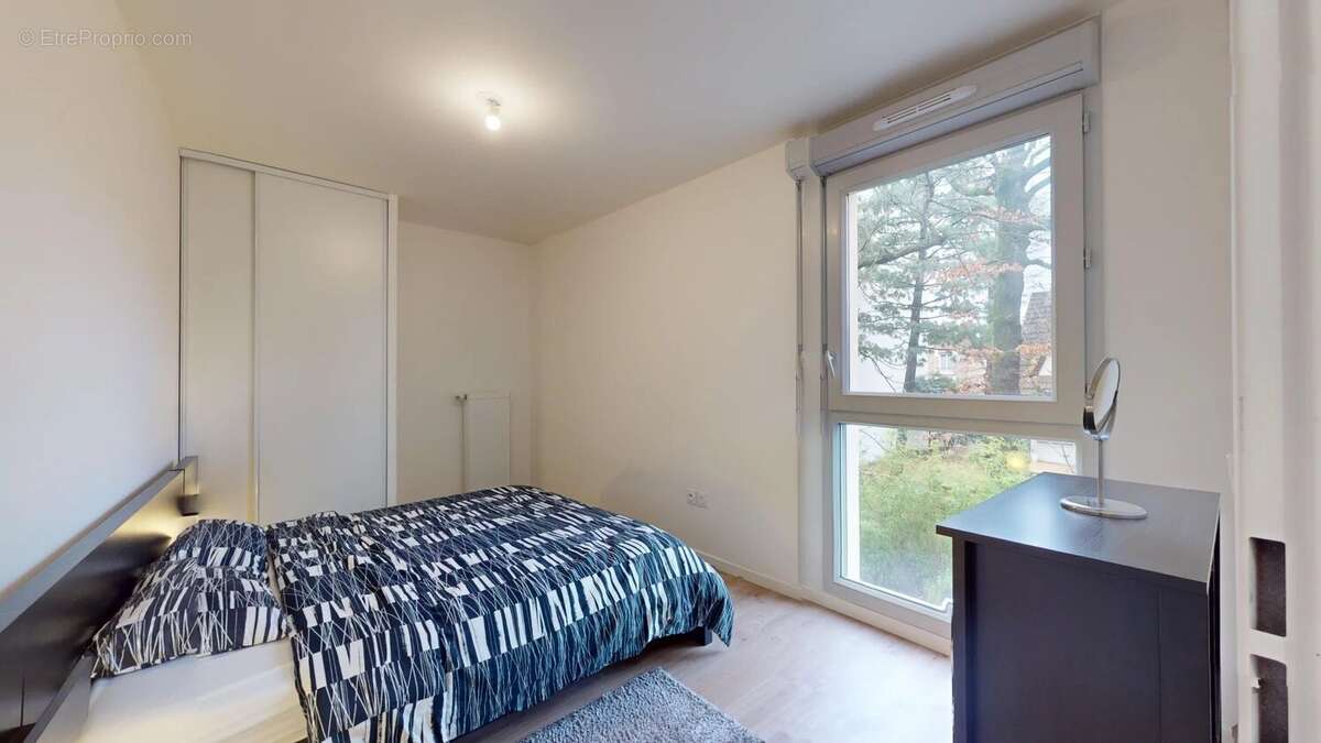 Appartement à LES PAVILLONS-SOUS-BOIS