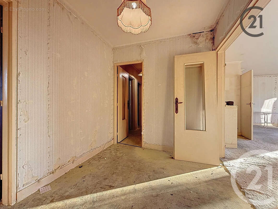 Appartement à BRIE-COMTE-ROBERT
