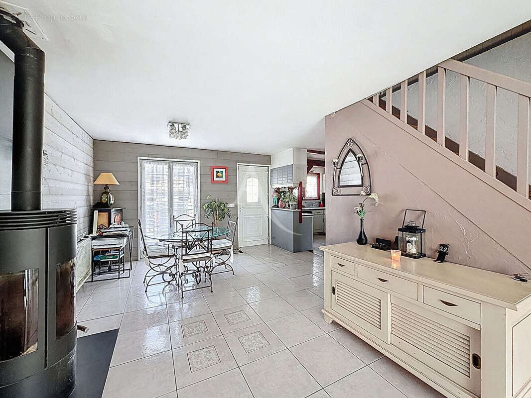 Maison à MITRY-MORY