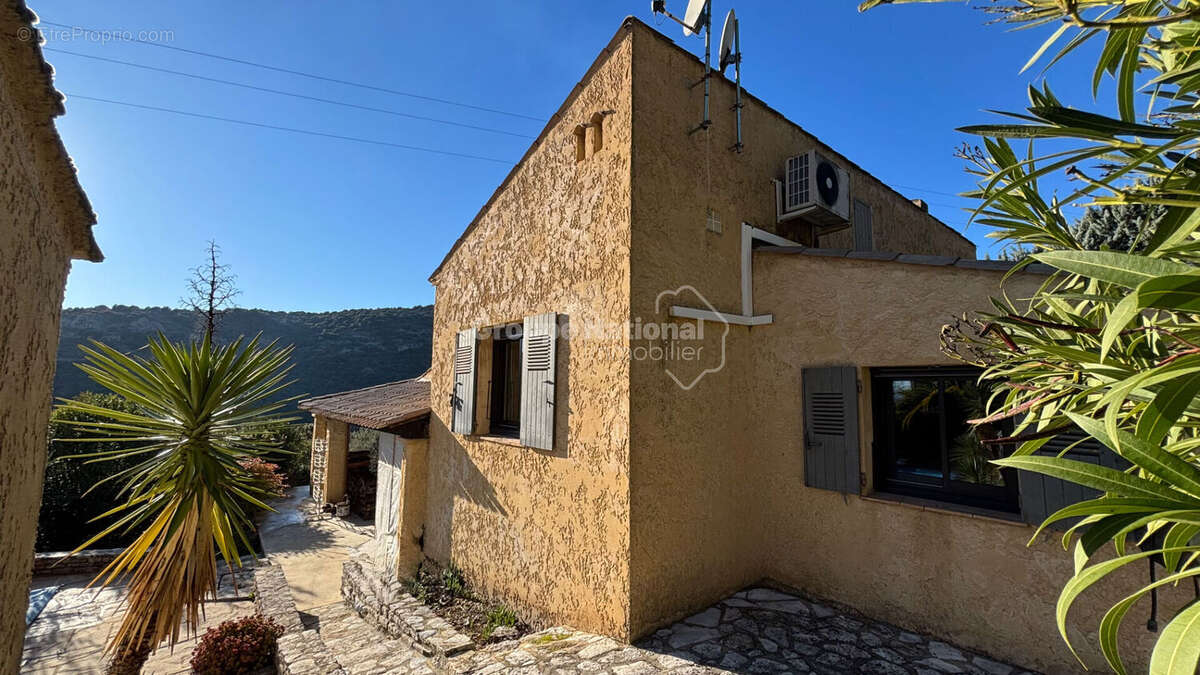 Maison à SAINT-MARTIN-D'ARDECHE