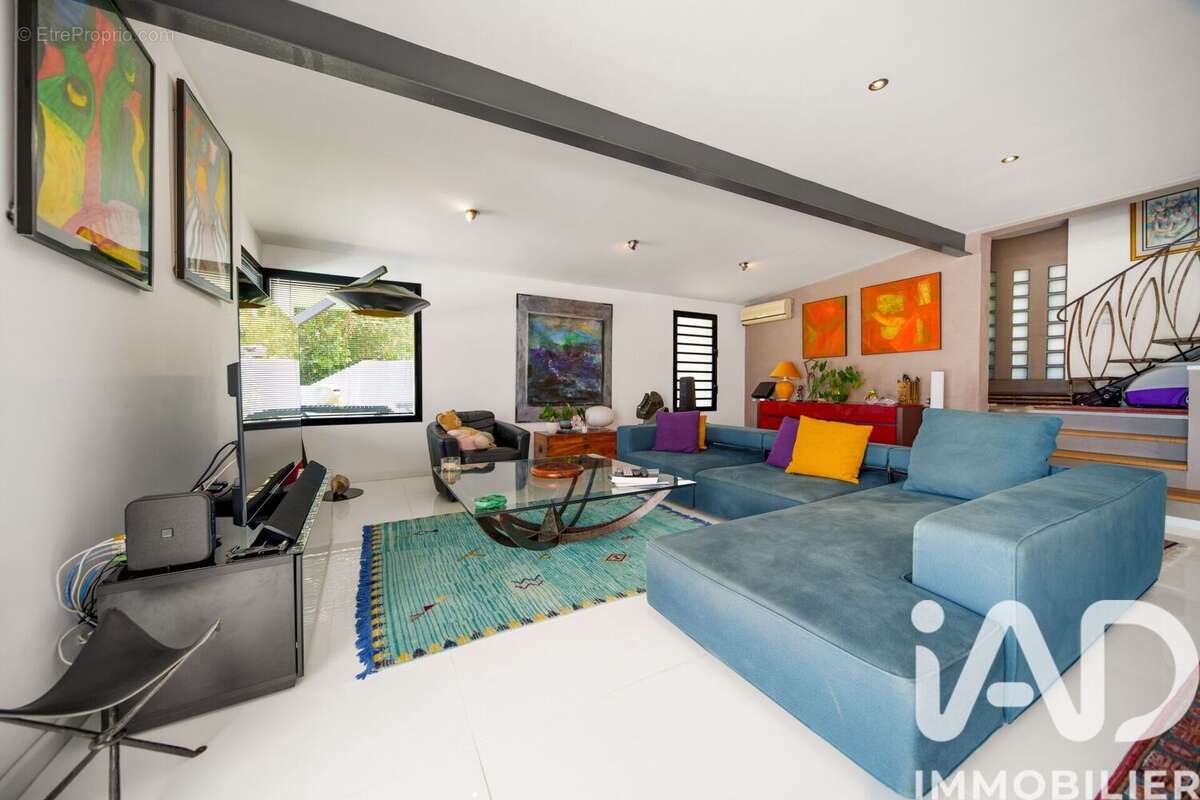 Photo 6 - Maison à SAINT-DENIS