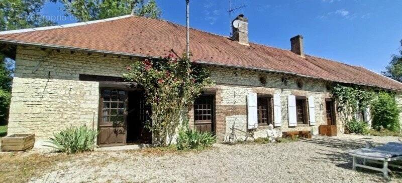 Maison à MONTFEY