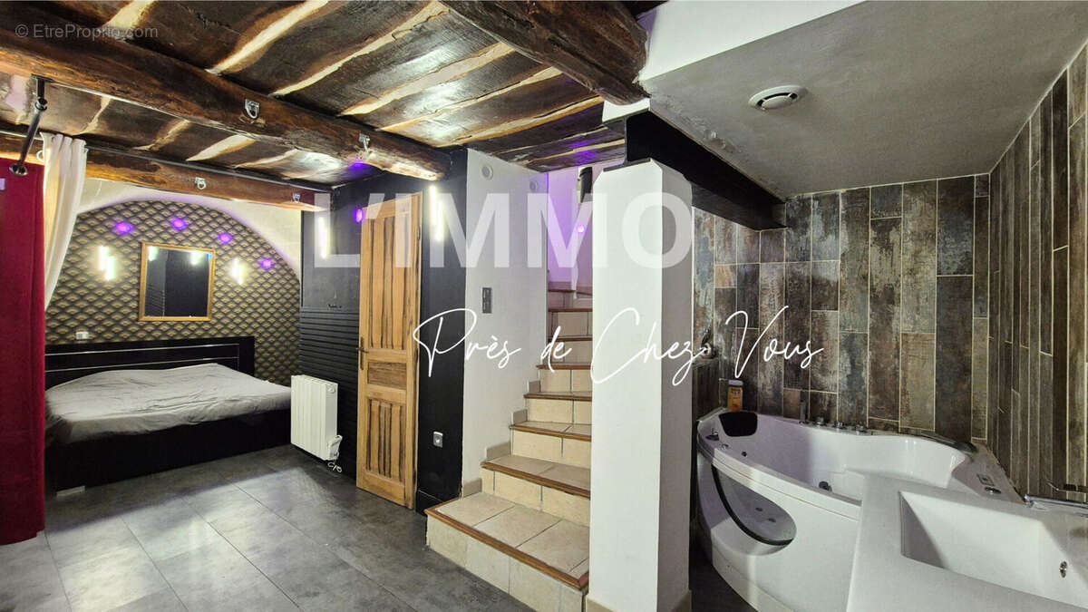 Appartement à AURIOL