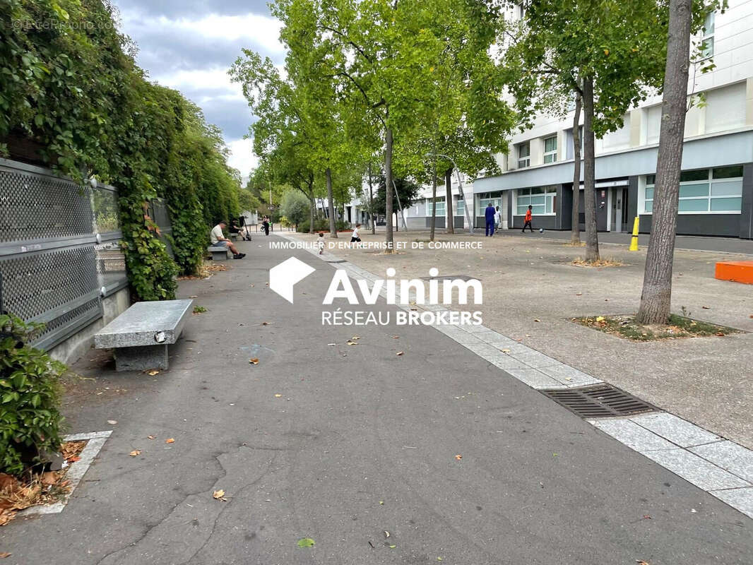 Commerce 230 m² à Paris-19e  - photo 8