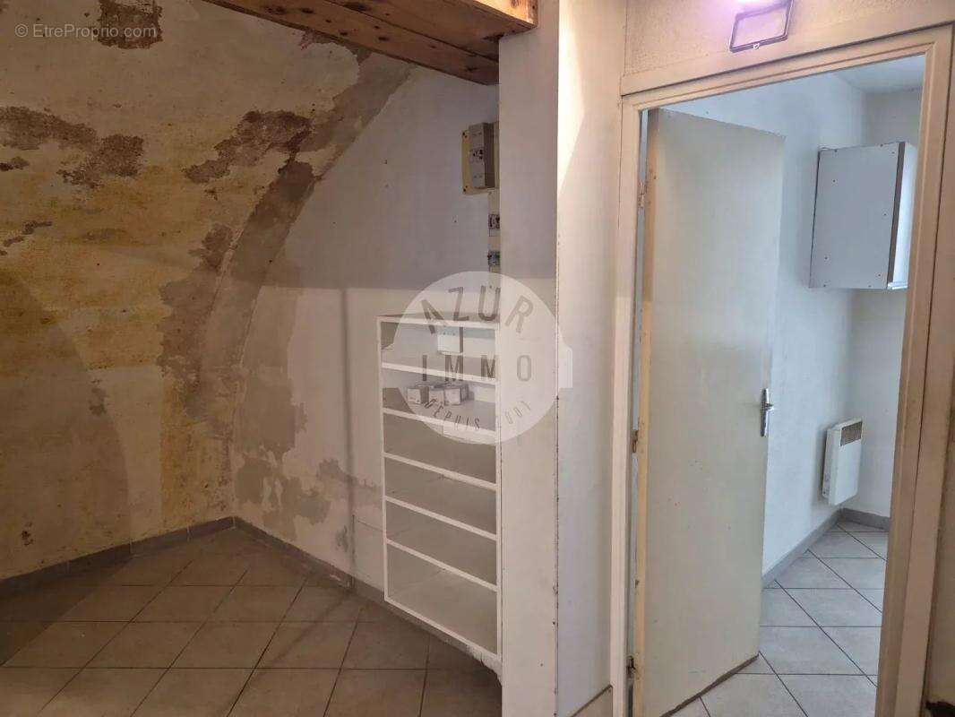 Appartement à ROQUEVAIRE