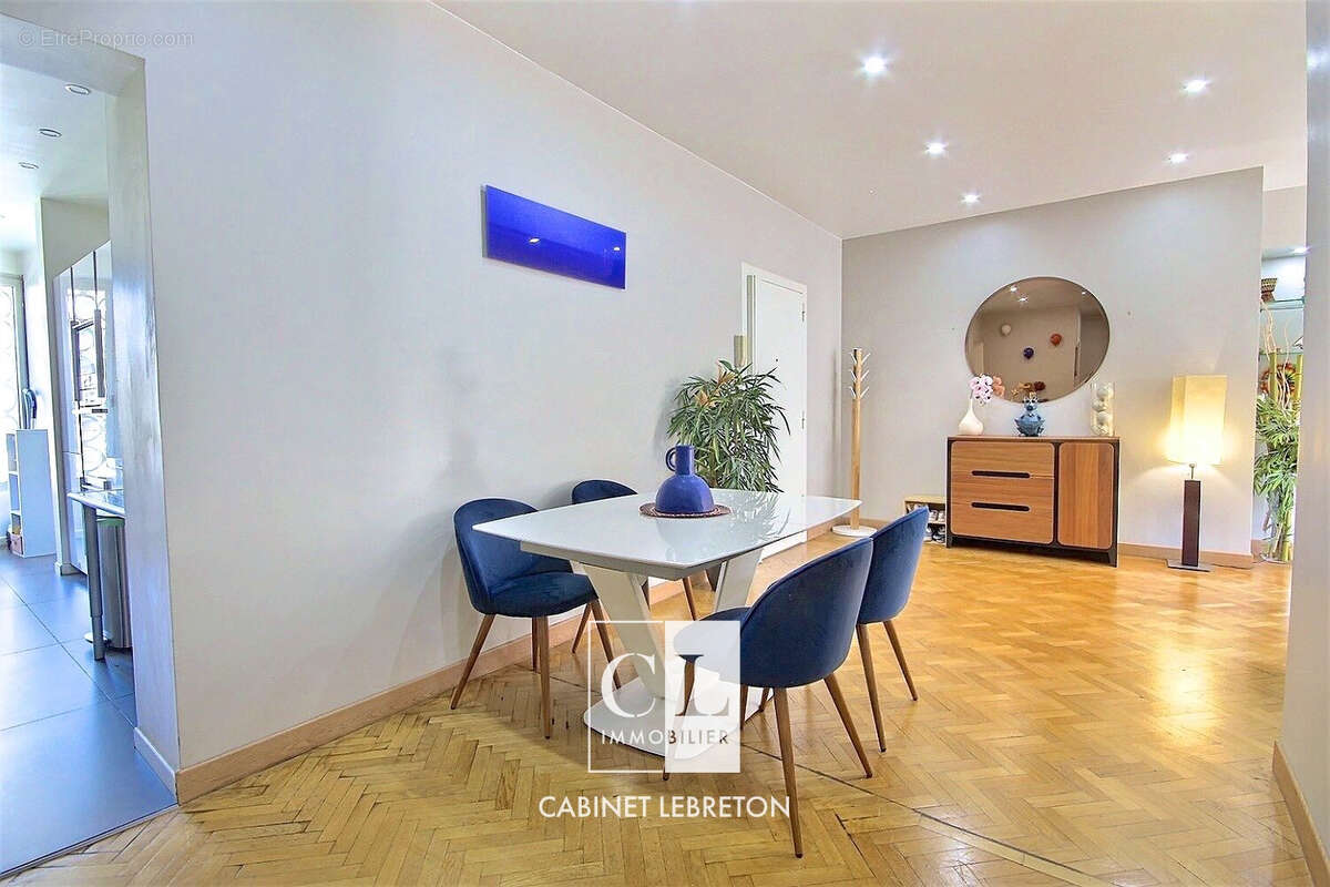 Appartement à MARSEILLE-8E