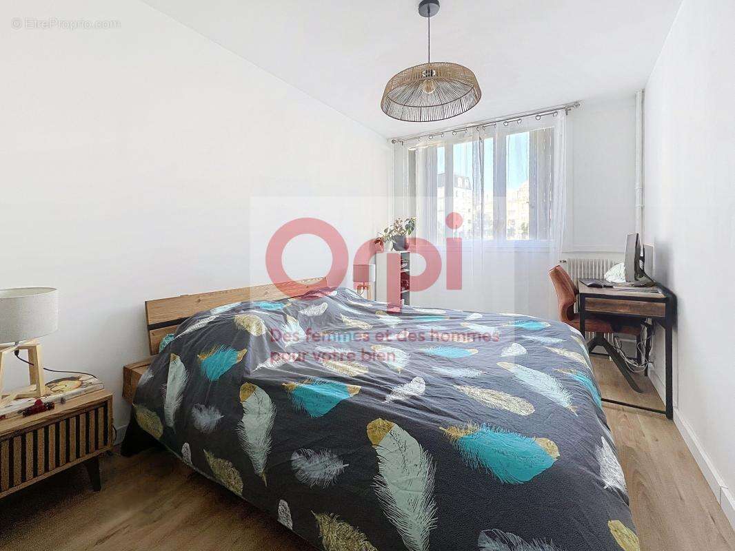 Appartement à ISSY-LES-MOULINEAUX