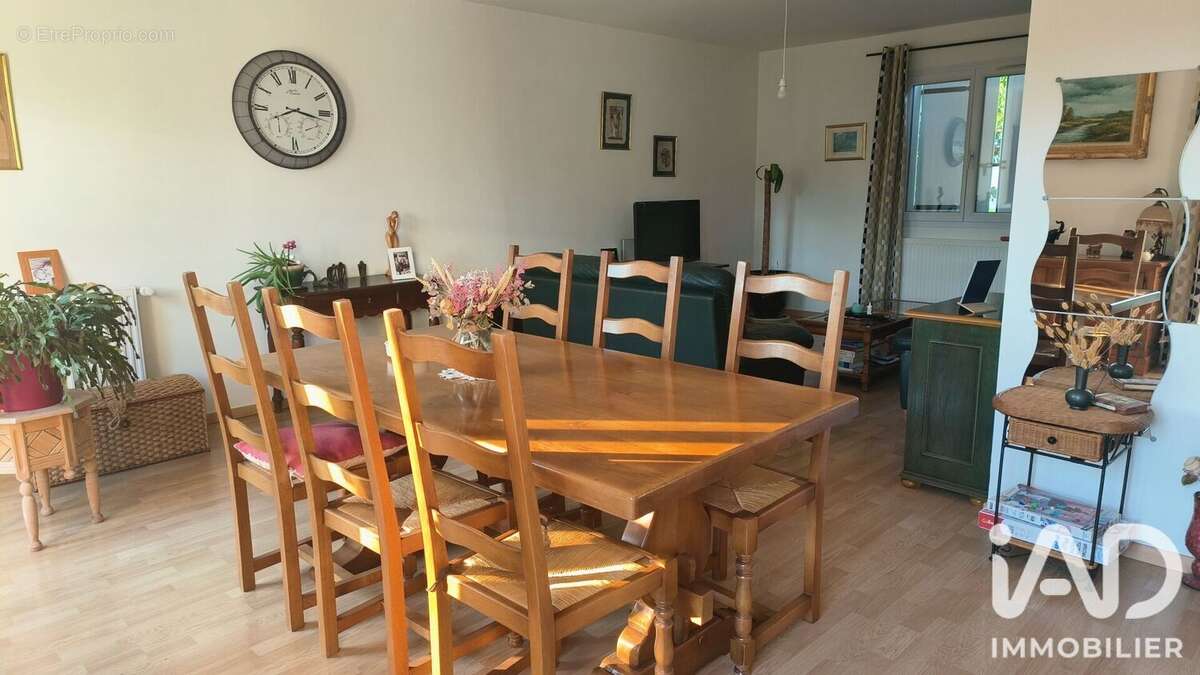 Maison 98 m² à Saint-Pouange  - photo 5
