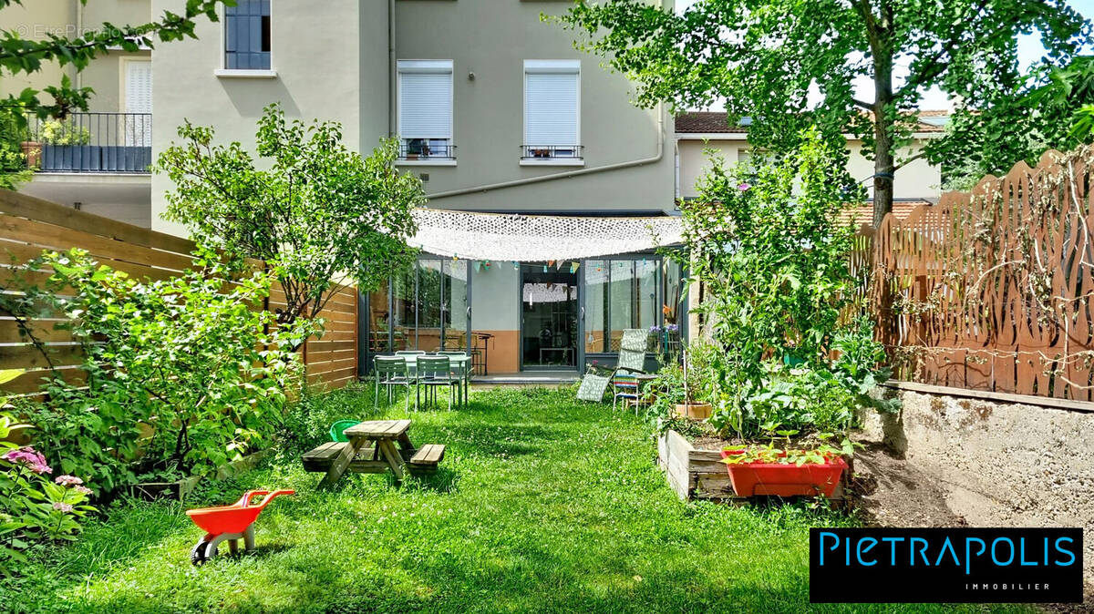 Appartement à VILLEURBANNE