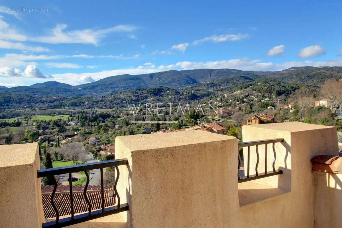Appartement à FAYENCE