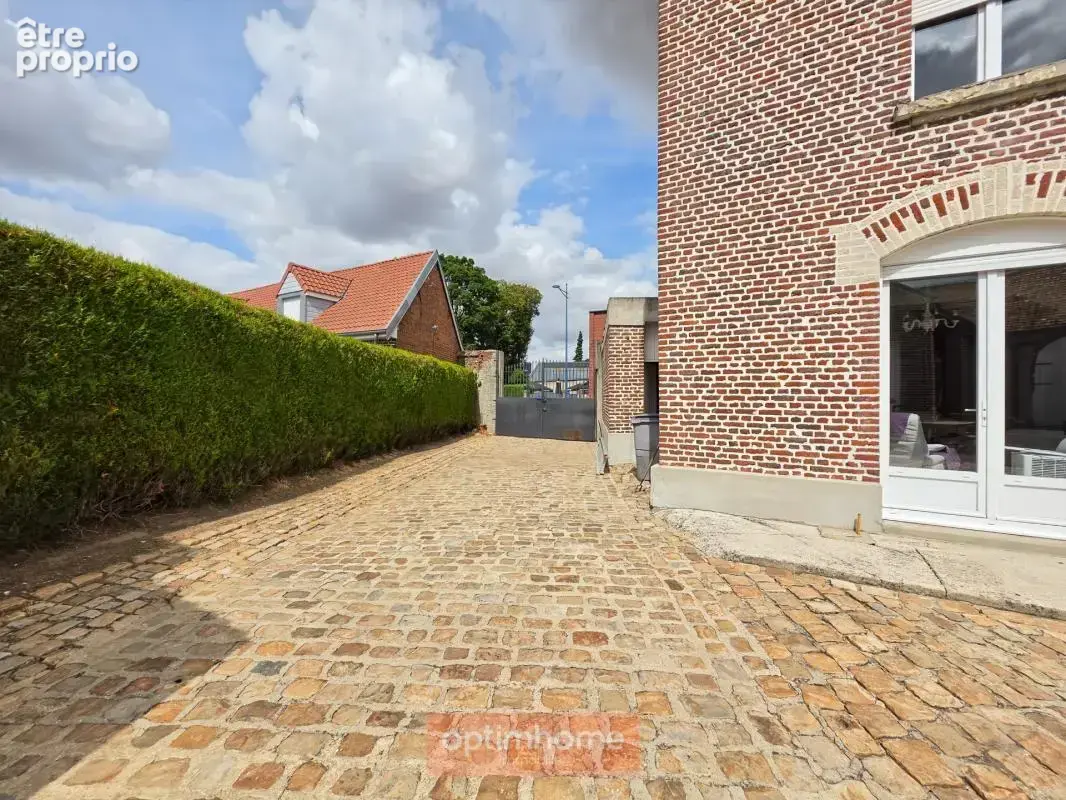 Propriété de caractère – 213 m² – 6 chambres – grange – dépendances – terrain 1 570 m² - photo 26