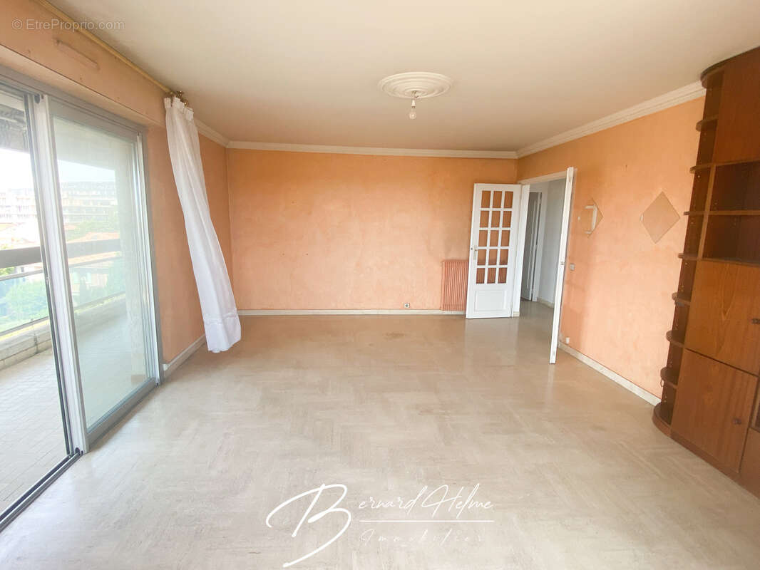 Appartement à MARSEILLE-8E