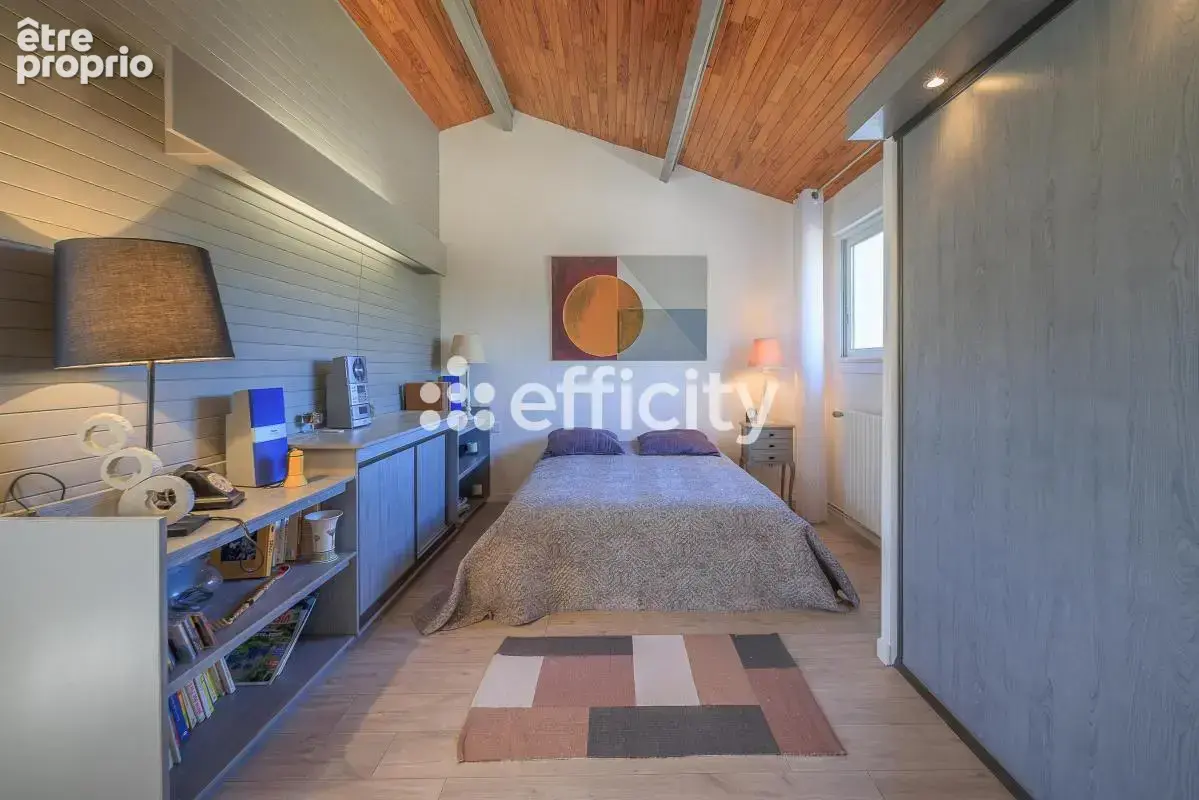 Maison 8 pièces 193 m² à vendre à Laruscade (33620) - photo 9
