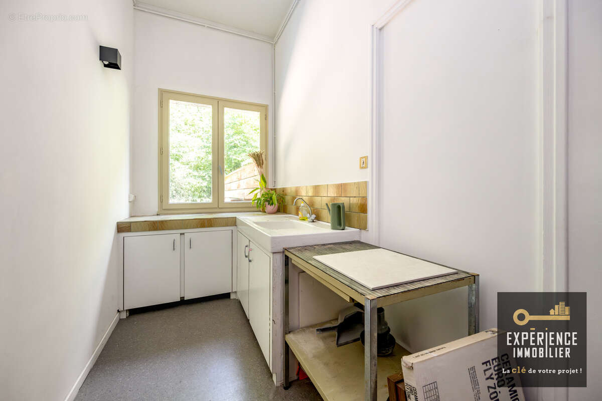 Appartement T3 rénové proche du bourg - photo 15