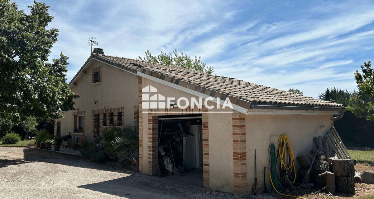 Maison à MONTBARTIER