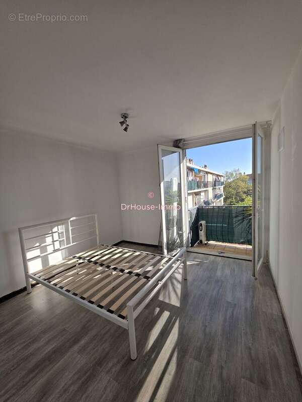 Appartement à MARSEILLE-14E