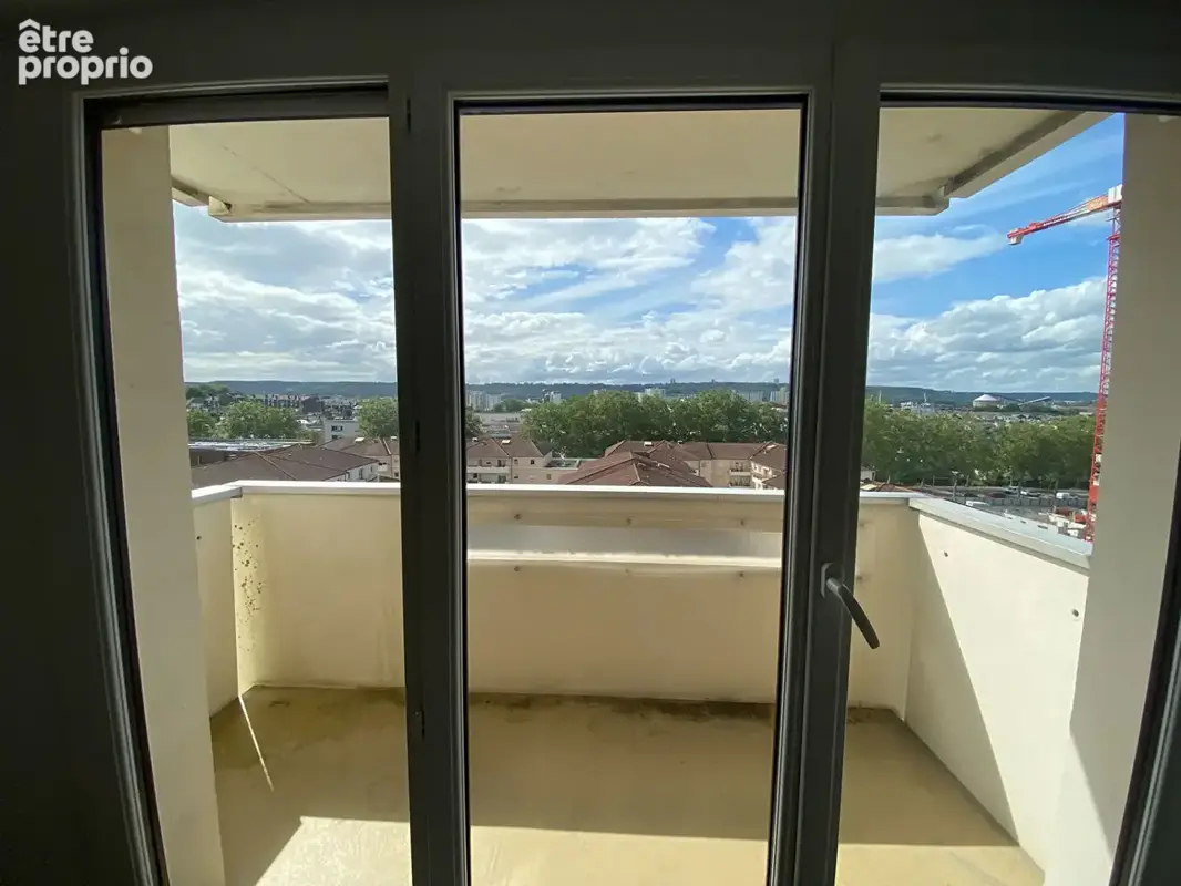 Beau T2 avec balcon et parking. - photo 3