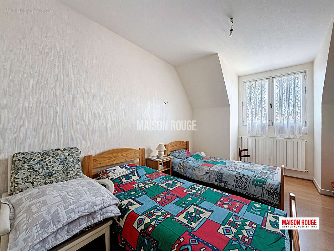 FRÉHEL CENTRE-BOURG - Maison 4 pièces avec sous-sol sur terrain de 1 700 m² - Proche plages et commerces - photo 18