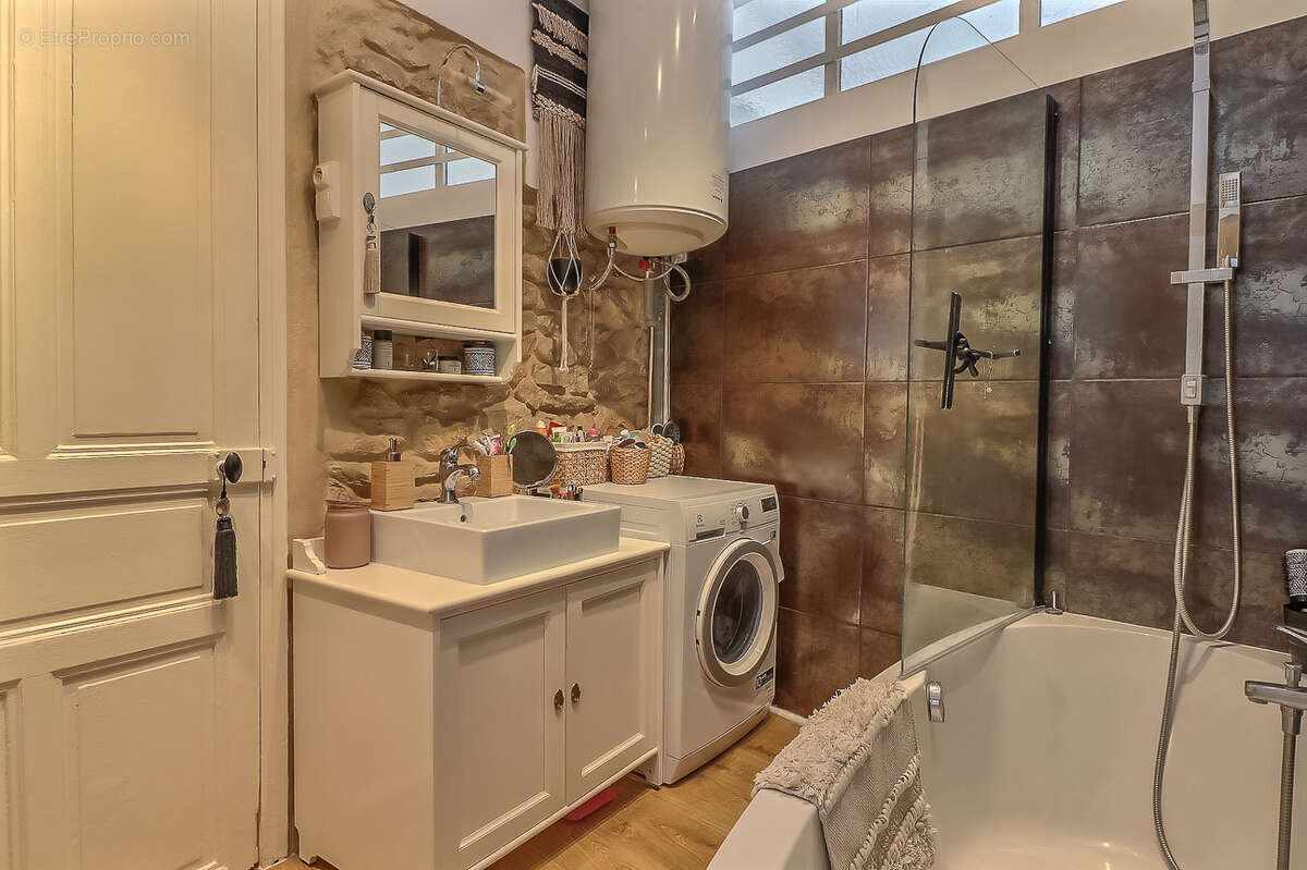 Appartement à NIMES