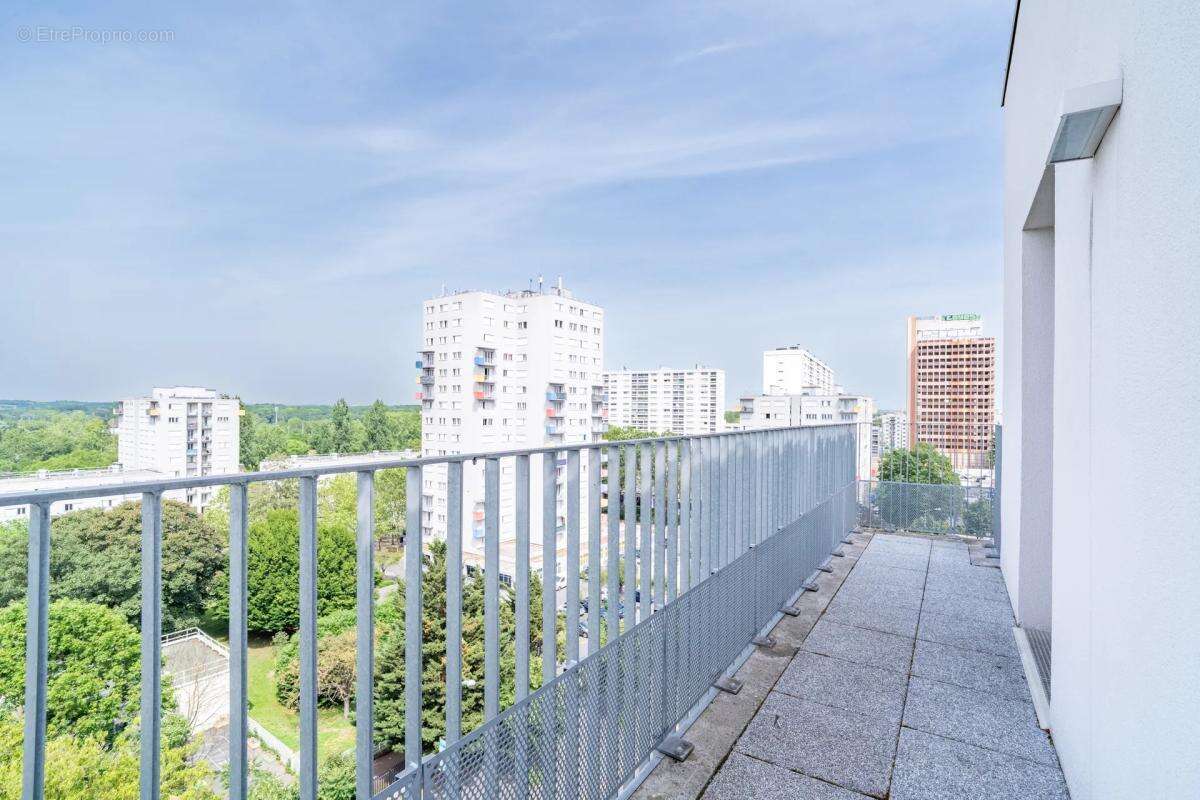 Appartement à LA COURNEUVE