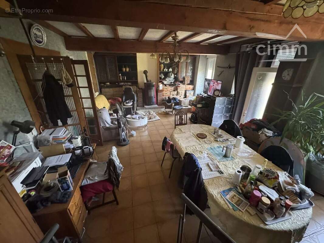 Maison d'habitation avec dépendances et jardin - photo 14
