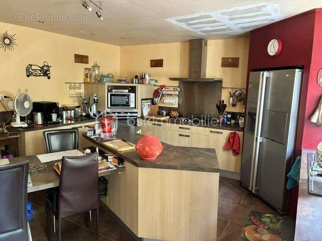 Belle maison du XIXe siècle  rénovée      178m2 et 4783m2 de parc                    190000€  St  Pey de Castets - photo 9