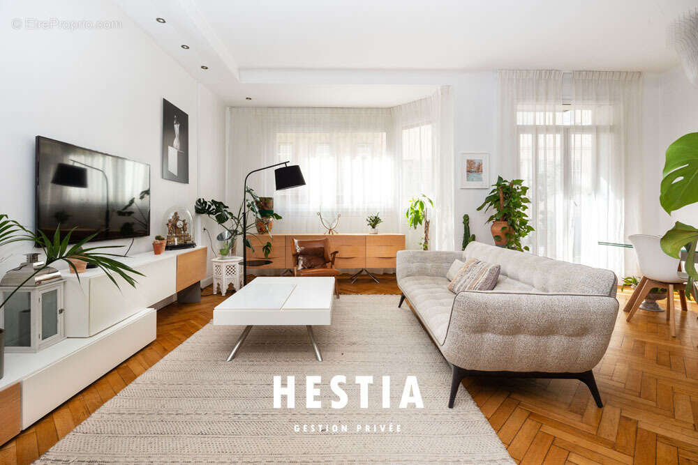 Appartement à MARSEILLE-6E