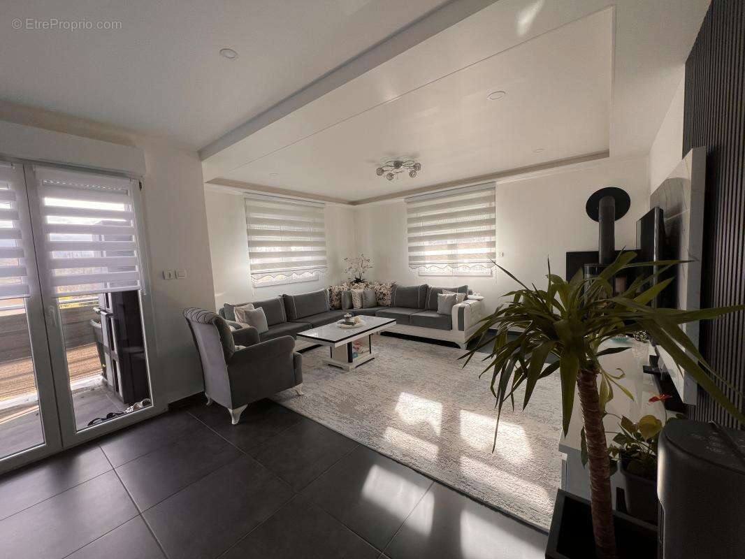 Appartement à DENNEY