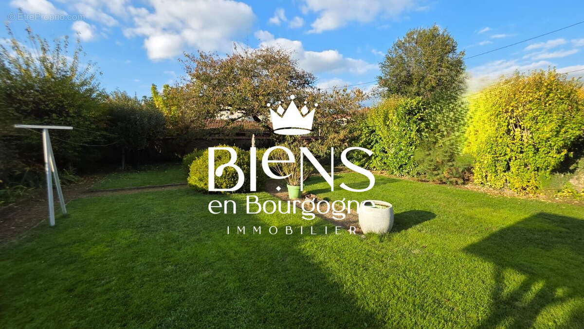 Maison 234 m² à Autun  - photo 4