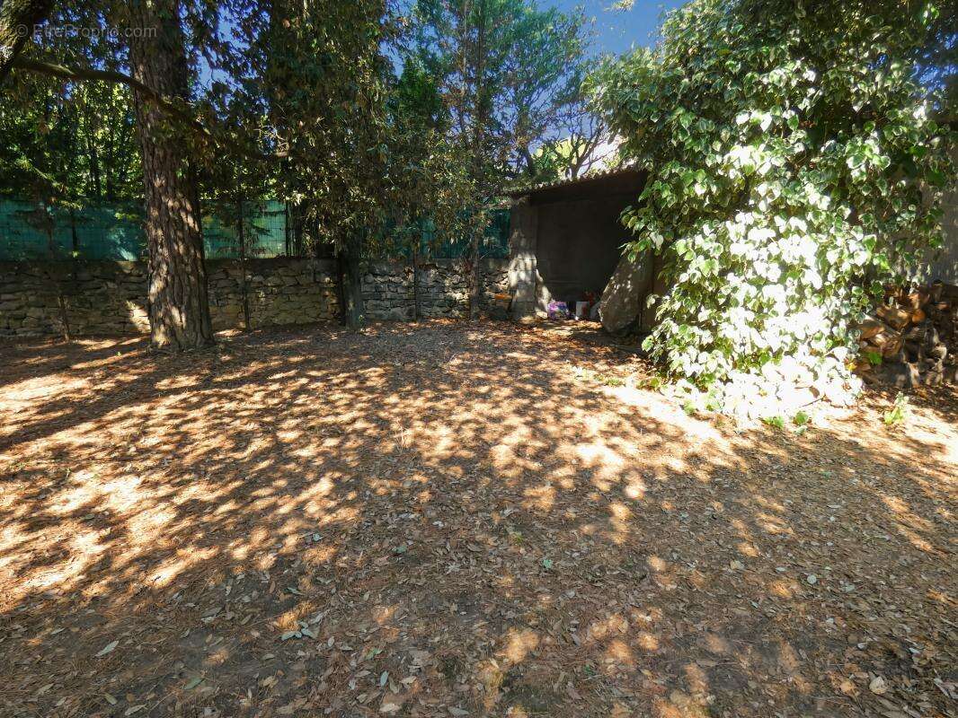 Maison à LAUDUN-L'ARDOISE